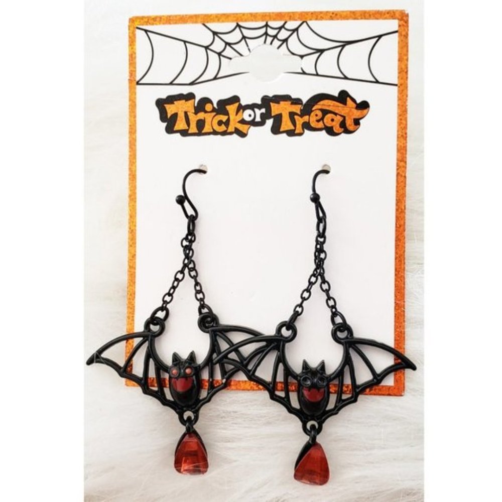 Halloween Bats Dangly Earrings NWT